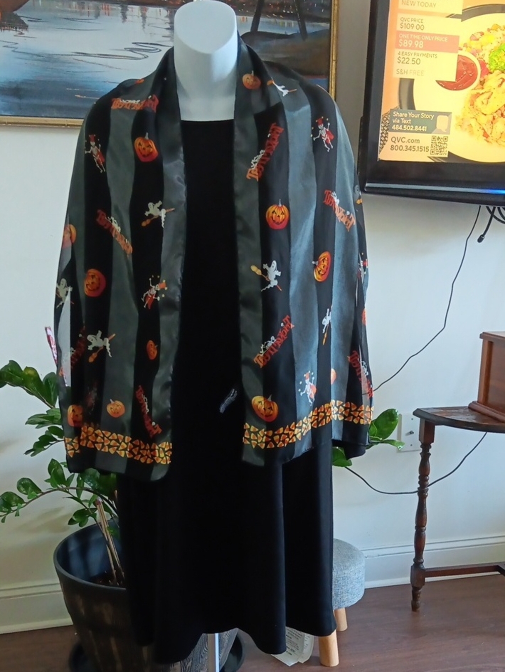 Black & Gray Halloween Pumpkin and Skeleton Shawl